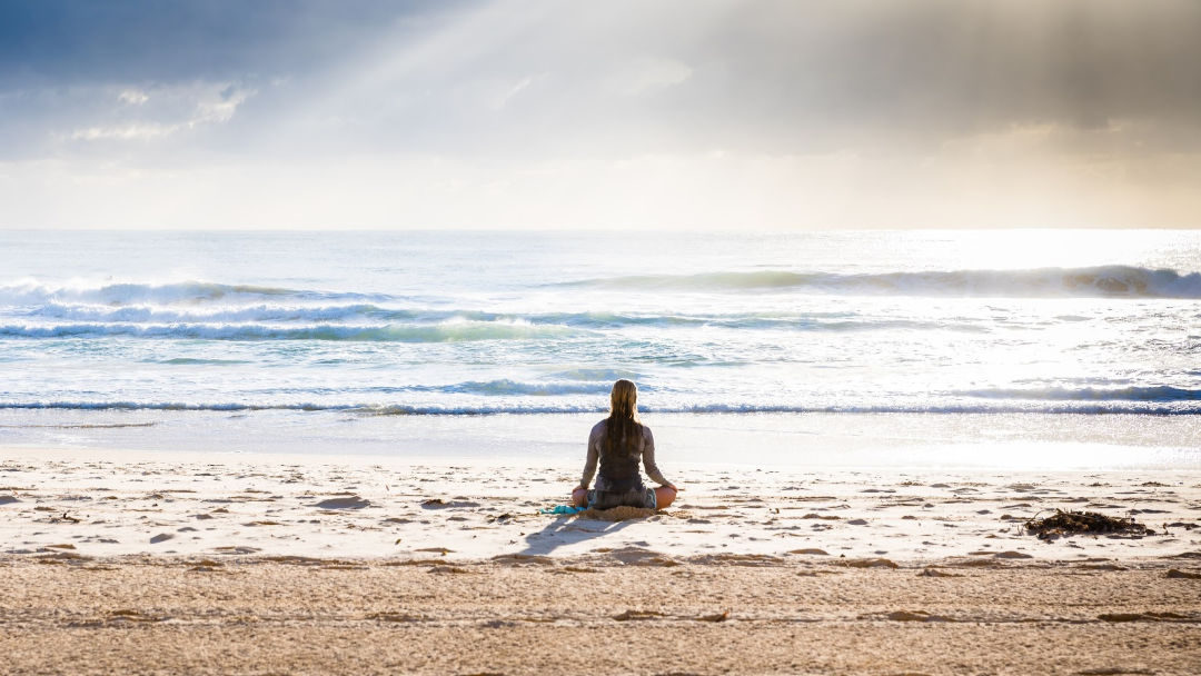 How to be Happy Practicing Meditation